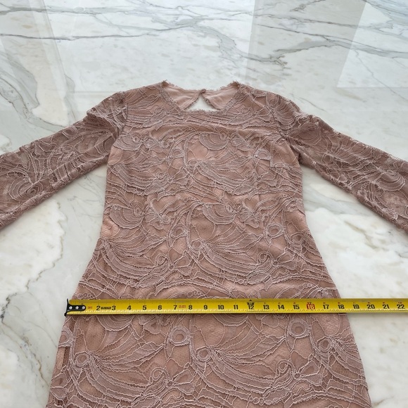 EMILIO PUCCI STUNNING NUDE LACE DRESS 26RL35 SIZE IT 44 / US 10 NWTS! - Picture 10 of 17